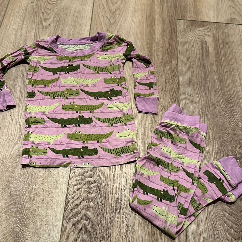 LITTLE SLEEPIES PURPLE CROC 2piece